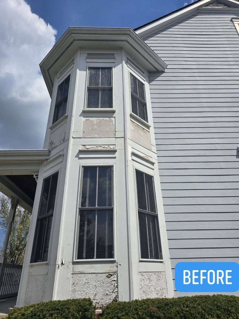 Before - Turret & Bay Windows - Cherry Hill Village exterior restoration
